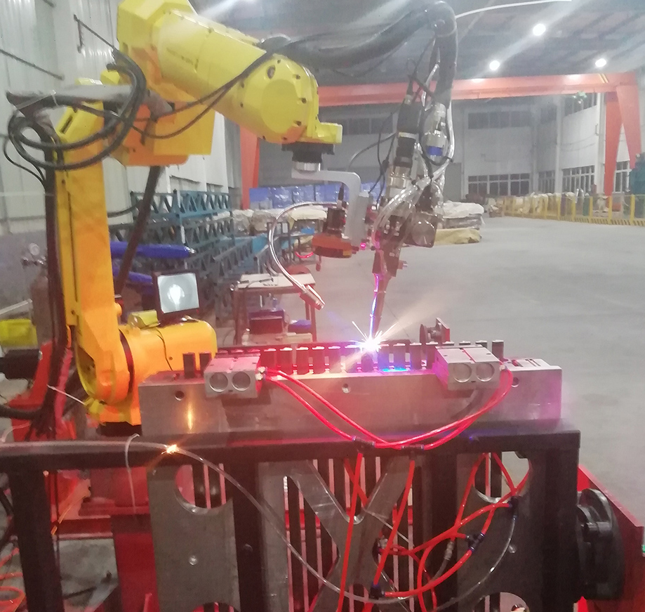 Wind power industry tower foot automatic robot welding system,can realize 360 degrees all position welding