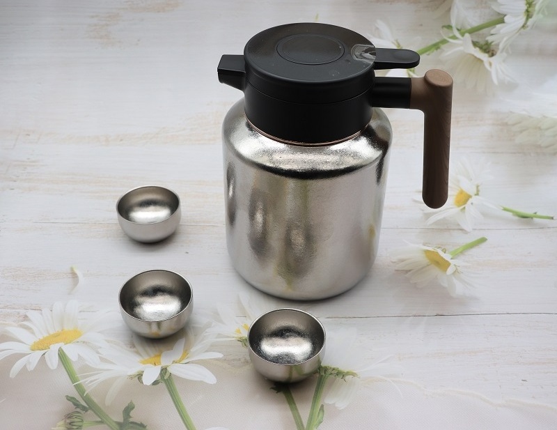 Titanium Thermal Coffee Carafe Large Capacity Vacuum Insulation thermostat 51Oz / 12 Hour Heat Retention coffee pot thermos