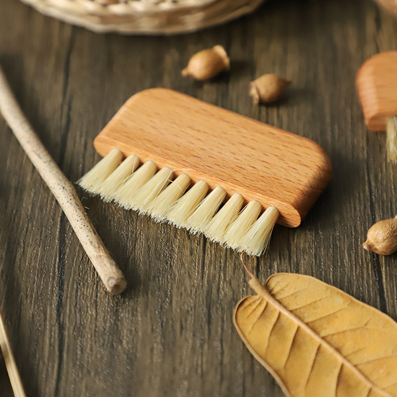 Eco-Friendly Manicure Pedicure Scrubber Tool Natural Beech Wood Boar Bristle Mini Toe & Finger Nail Brush