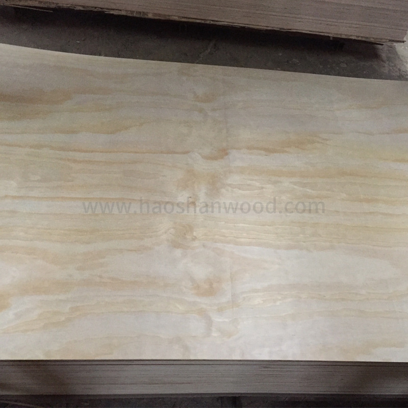 Pine plywood with slot or groove in U W V T1-11 Terciado ranurado para Chile