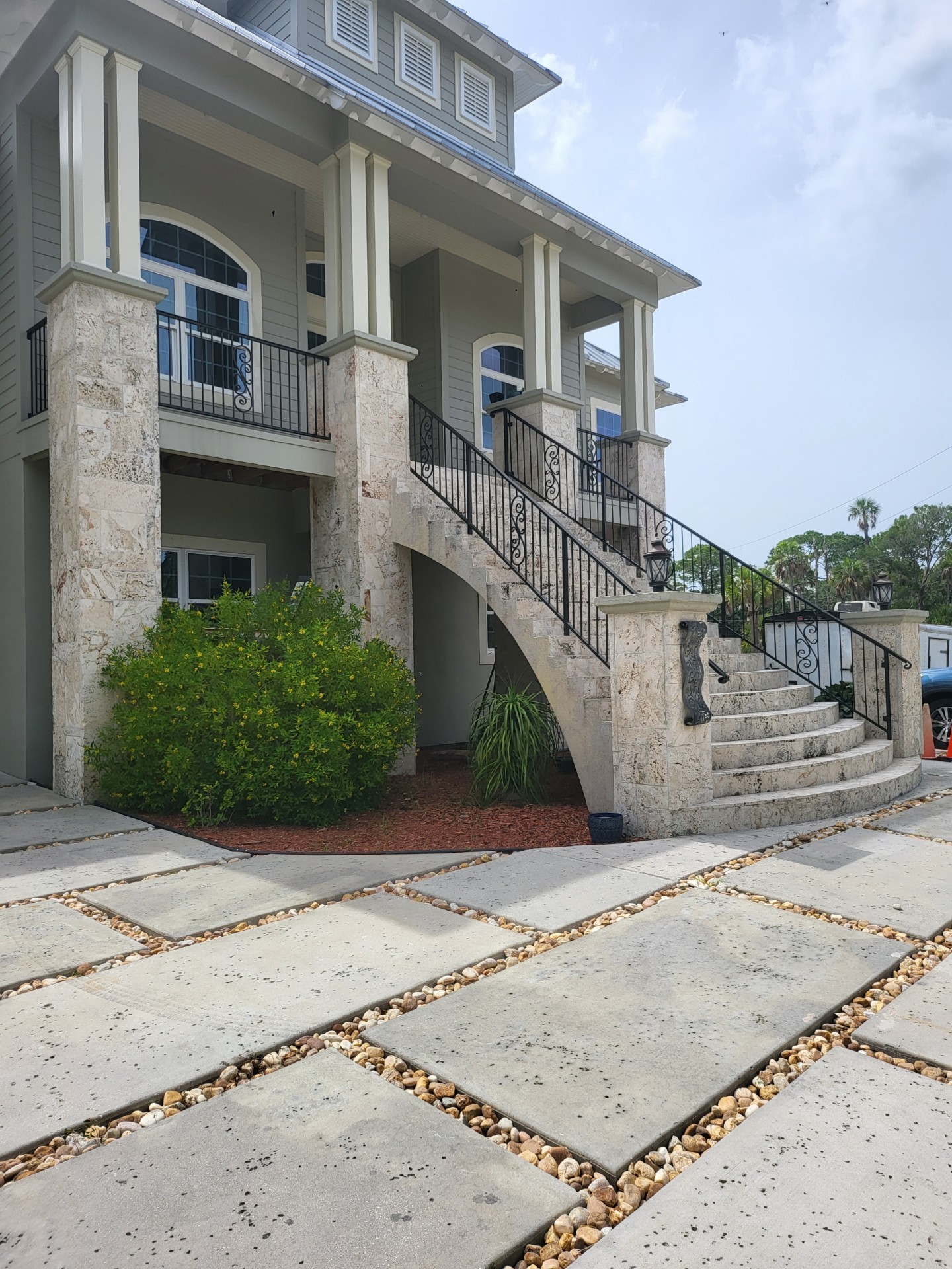 French Wrought Iron Balcony Railing With Galvanized Steel And Aluminum Material