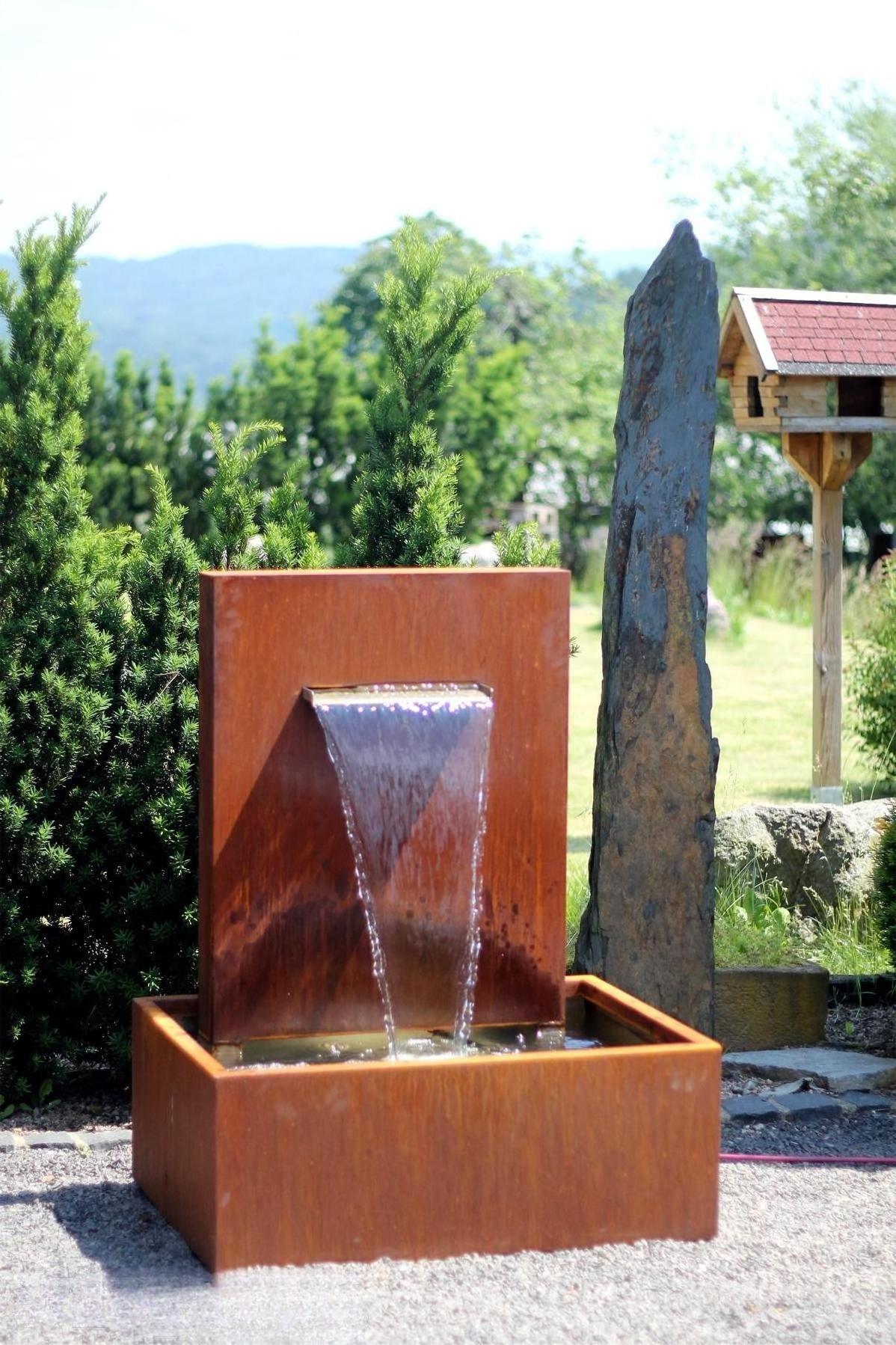 Modern Outdoor Rusted Metal Water Fountain Corten Steel Garden Water Feature