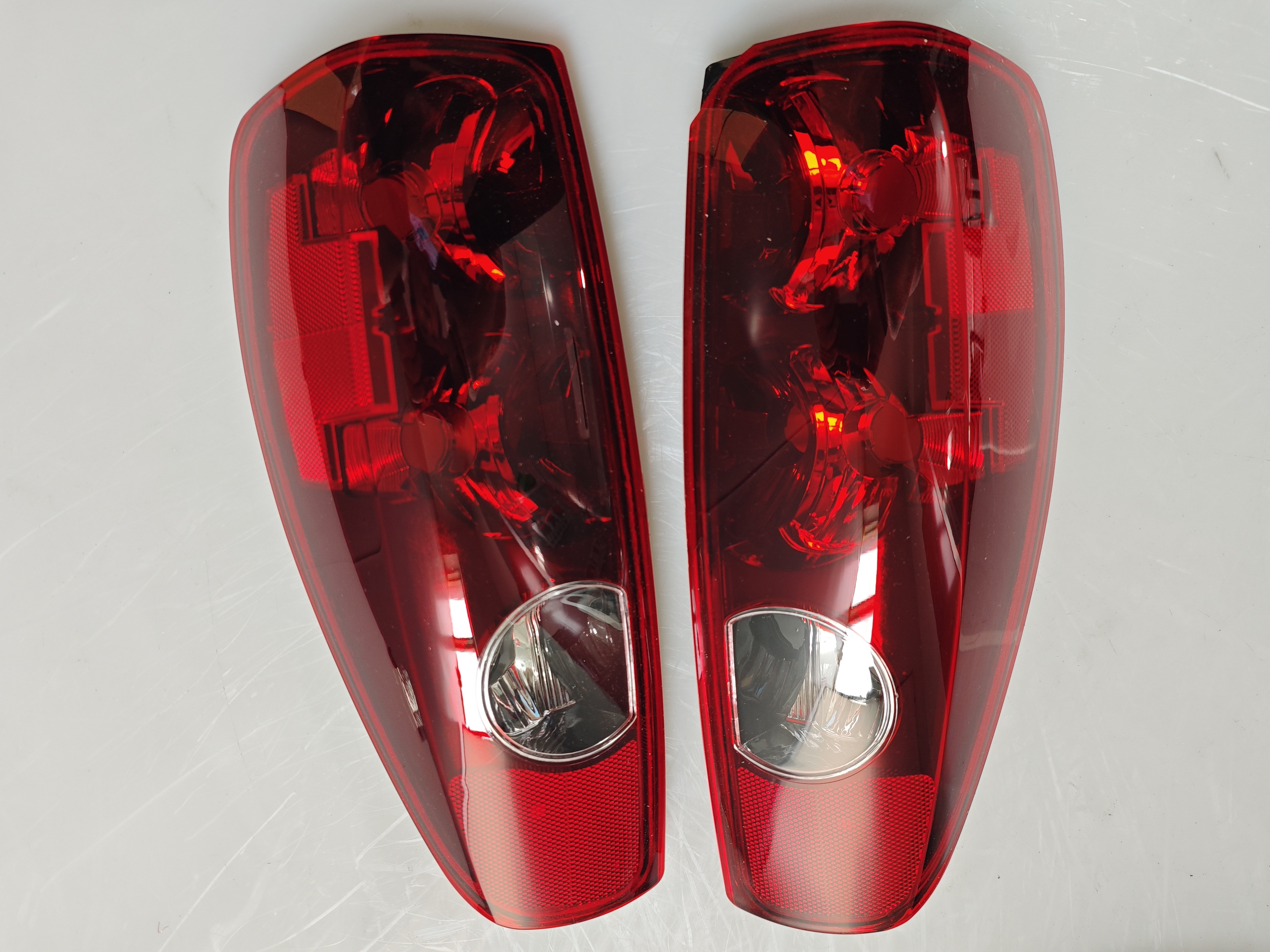 Factory Direct 2004-2012 Replacement Tail light Brake Lamp Pair For Chevy Colorado GMC Canyon