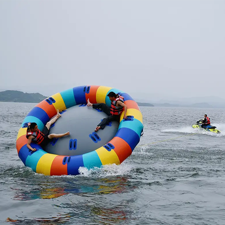 Factory Cheap Twister Inflatable Floating Spinner Octopus Crazy Inflatable Banana Boat Spinning Towable Boat On Sea Lake