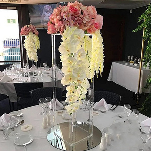 Hot Selling Wholesale Wedding Props Square Pillars Acrylic Dessert Table Ornaments T-table Dreamy Wedding  Decorative Props