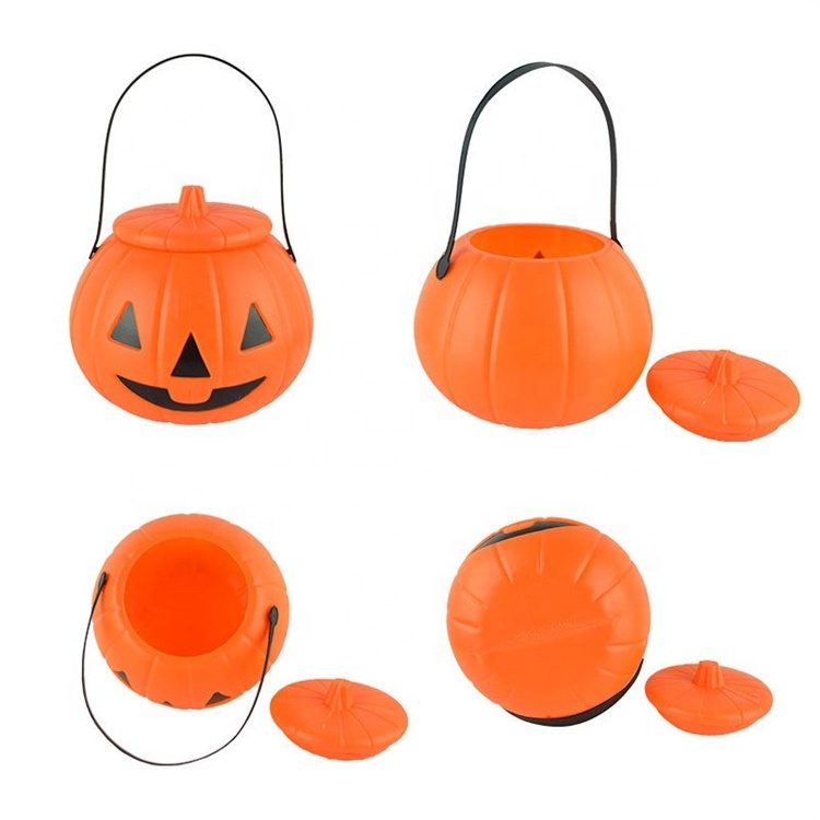 2023 Wholesale Custom Trick or Treat Halloween Plastic Bucket with Different Patterns Cute Candy Jar For Kids