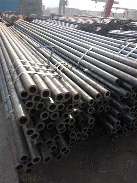 High Quality Carbon Steel Pipe Sch40 Seamless ASTM A106b Seamless Steel Pipe