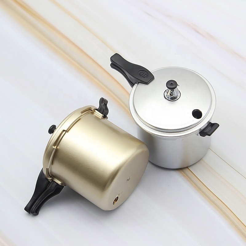 Wholesale Lively Novelty Pressure Cooker Lighter,Funny Open Flame Refillable Butane Gas Cigarette Lighter Smoking Accessories