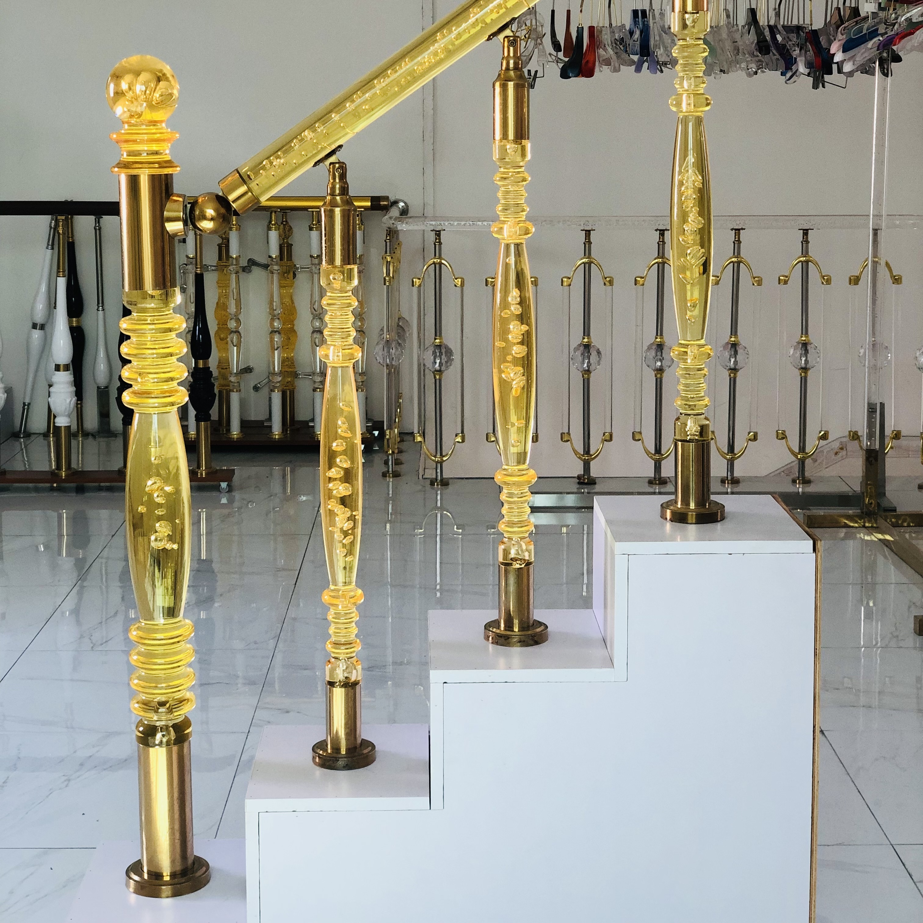 Hoyip Crystal Acrylic Balusters Balustrade Clear Railing Handrail Golden Yellow Stair Decoration column Wholesale