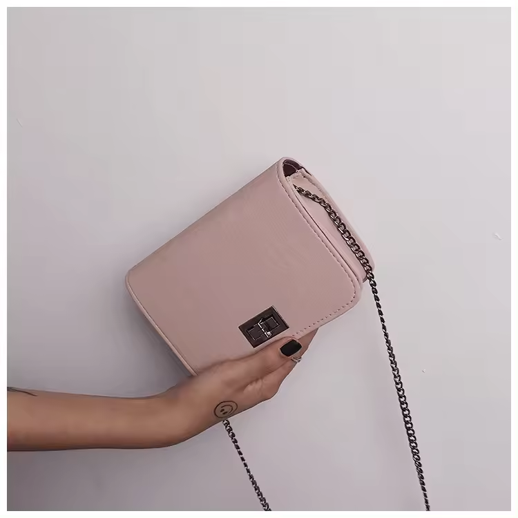 HOT Selling Fashion 2024 Plain Small Square Bag Cloth Pattern Women's Bag One Chain Shoulder Crossbody Flap Mini Bag with Lock