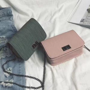 HOT Selling Fashion 2024 Plain Small Square Bag Cloth Pattern Women's Bag One Chain Shoulder Crossbody Flap Mini Bag with Lock