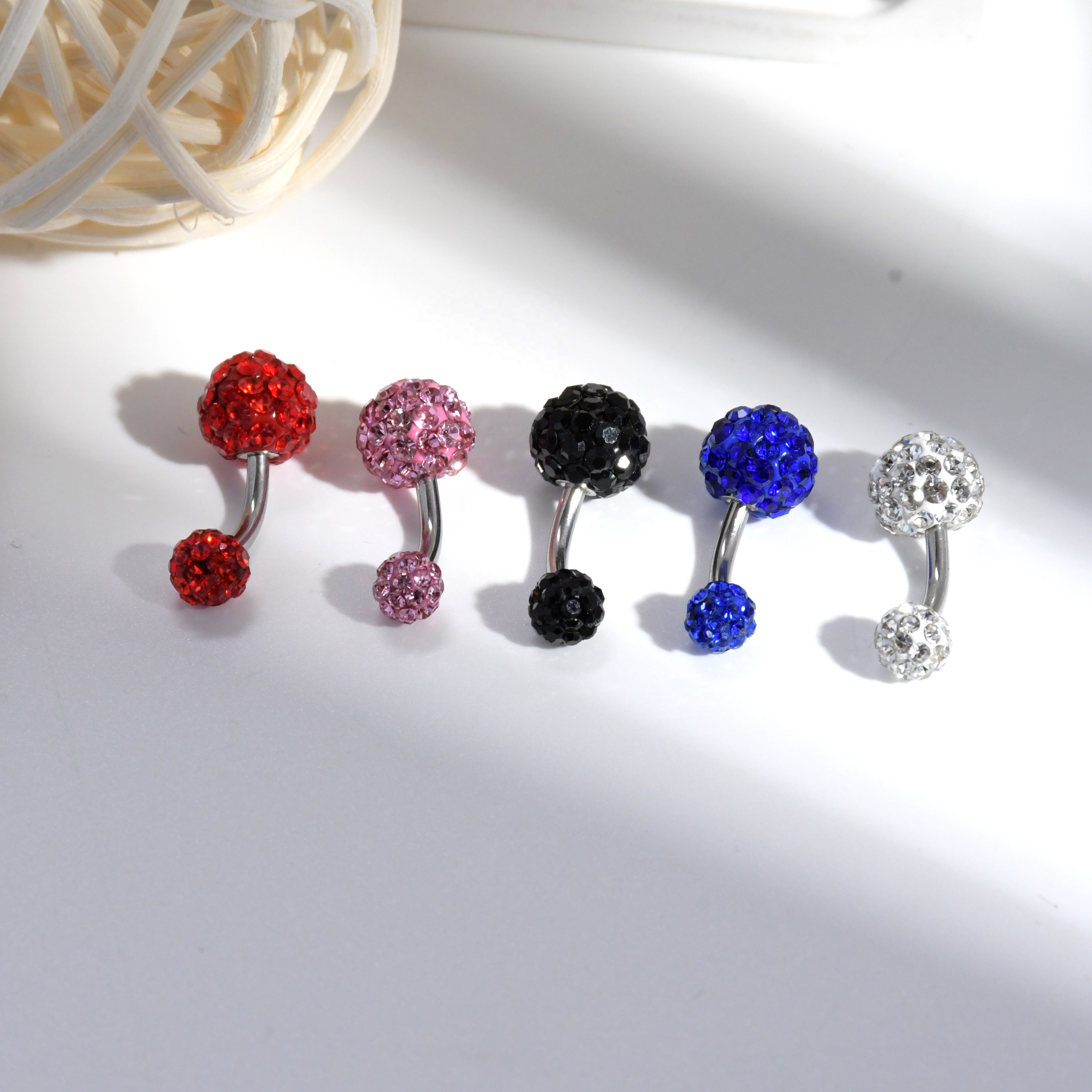 Piercing navel rings full of diamond balls mud balls European and American fashion personality ladies wear daily