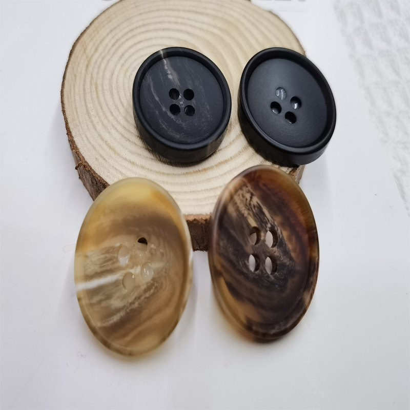 Custom Made Button Polyester Resin 4 Holes Horn Pattern Sewing Button For Clothes