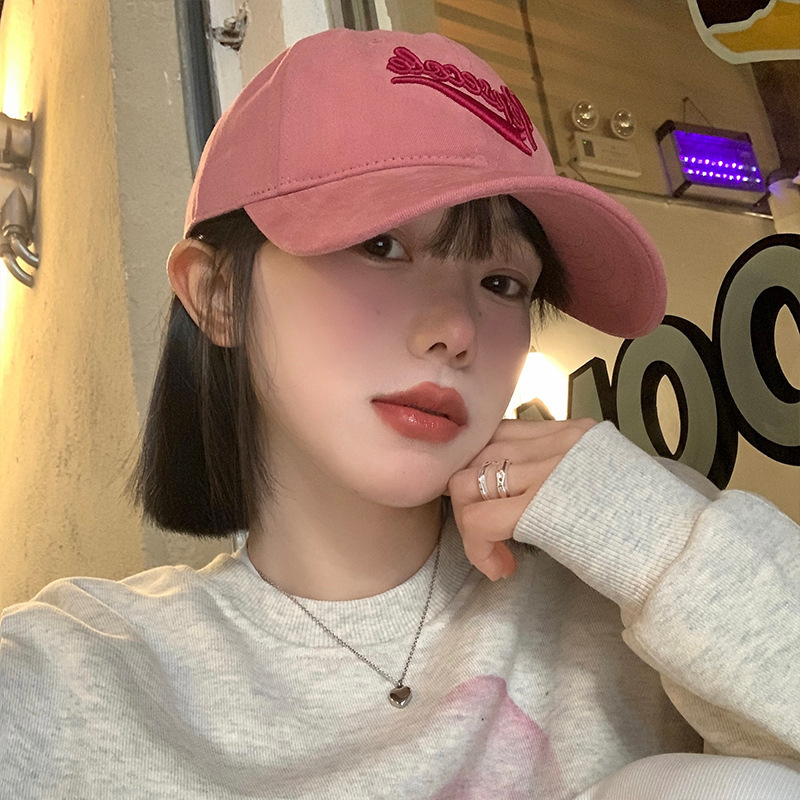 Wholesale pink embroidery wide brim big head around the face small cap Korean version of a big face deep cap shade baseball cap