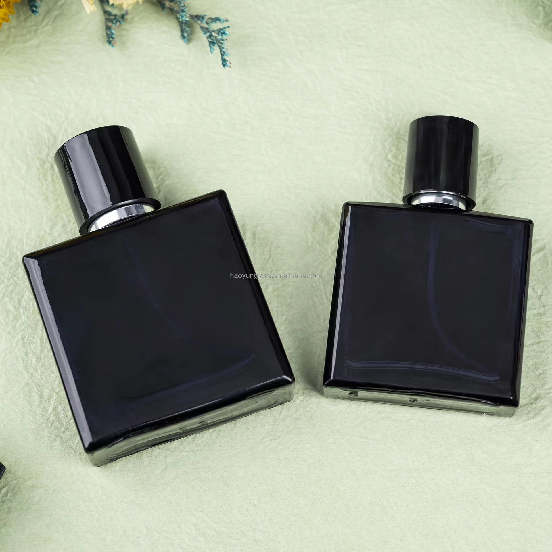 Wholesale Glass Perfume Bottles 50ml Custom Square Dark Blue Glass Parfum Spray Bottle with Cap