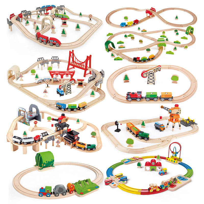 High Quality Rail Fairy Figure of Eight Wooden Train Set with Pink Train Train Accessories car