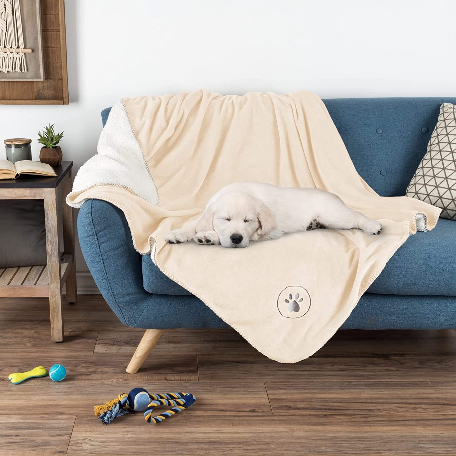 Reversible Cream Throw Protects Couch, Car, Bed from Spills, Stains, or Fur  Dog and Cat Blankets Large