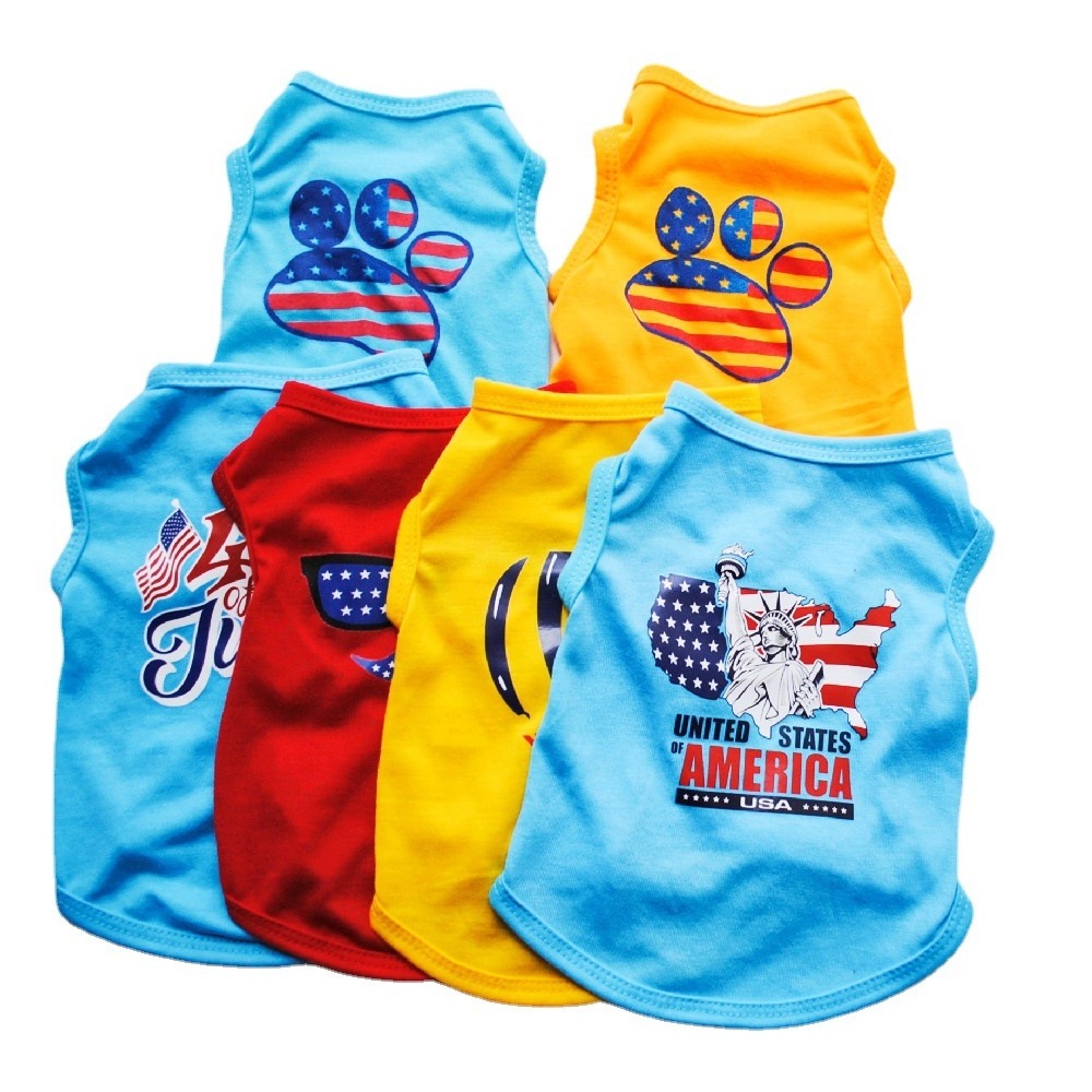 Wholesale Pet Dog Clothes Luxury Thin USA Flag Independence Day Teddy Bulldog Small Puppy Pet Dog Summer Vest Clothes