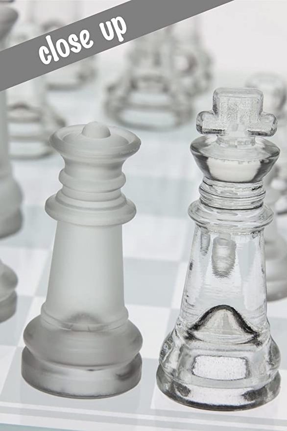 New Design Portable Cheap Price Indoor Chess Game International Chess Set Clear Glass Chess Set