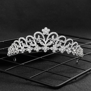 Wholesale Bridal Wedding Rhinestone Crowns And Cheap Prices Crystal Alloy Crown Tiaras Children Party Pageant Tiaras