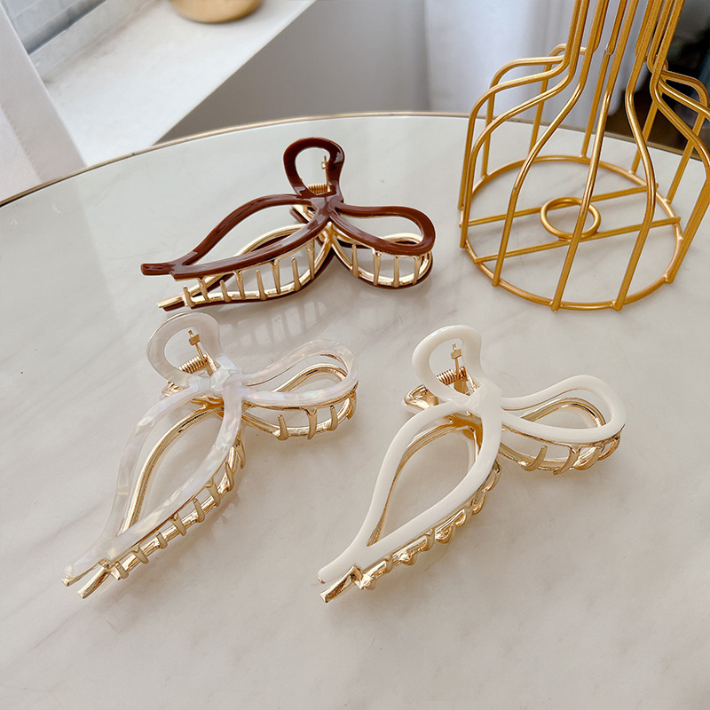 Wholesale Hot Sale 11.5cm Butterfly Alloy Hair Clips Temperament Large Hollow Out Metal Hair Claw Clips For Women