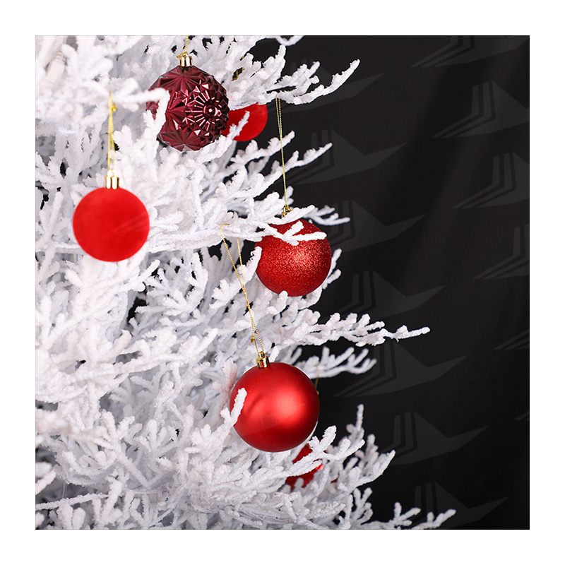 Hot Selling Holding Hand Designed Full PE Injection Branches Tips Pure White 7.5FT Natural Like Deluxe Christmas Tree