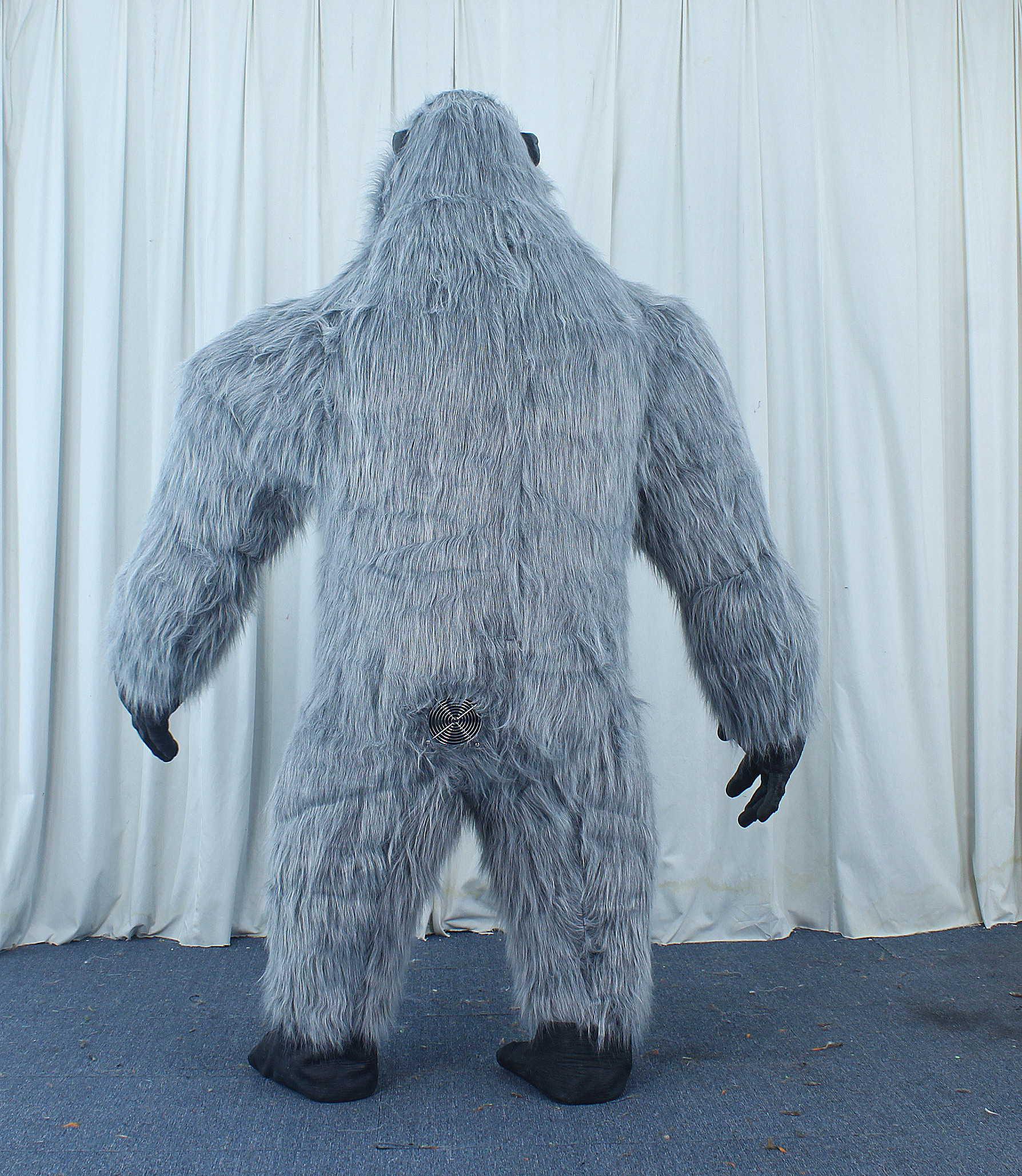 Customized size 2M 2.6M Black Grey brown Giant Realistic Inflatable Gorilla Mascot Costume For Events Party