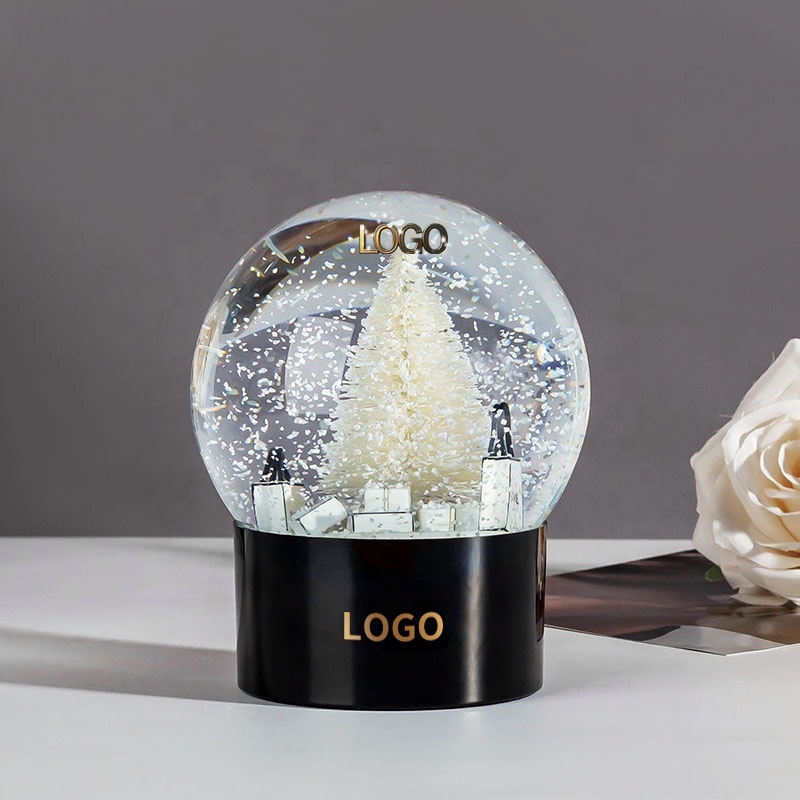 Custom Christmas Snow Ball Souvenirs ABS Plastic Resin Base Christmas Tree Decoration Acrylic Crystal Ball Art Theme Snow Globe