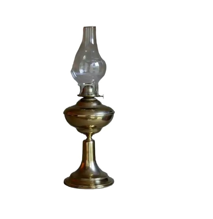 Elegant Or Stylish Brass  And Copper Kerosene Oil Lamp In Durable Material For Garden Or Ship Use Metal Oil Lamps Or Lanterns