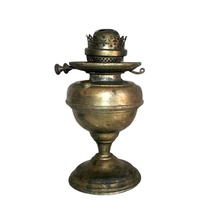 Elegant Or Stylish Brass  And Copper Kerosene Oil Lamp In Durable Material For Garden Or Ship Use Metal Oil Lamps Or Lanterns