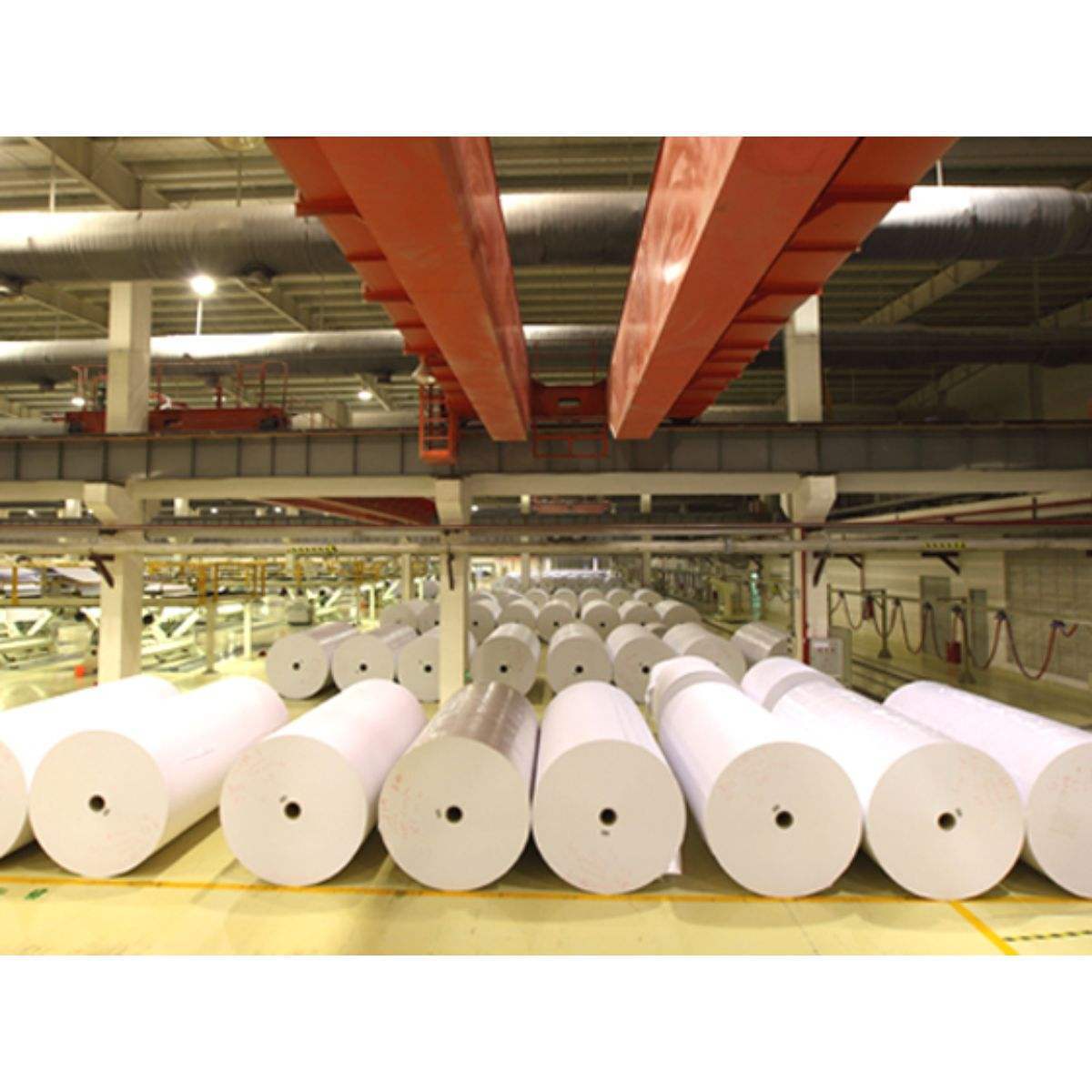 Printed Chrome Paper 120g 128g 150g 200g 250g Suitable For Various Printing Giant Paper Rolls