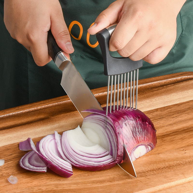 Stainless Steel Onion Holder Kitchen Slicing Onion Holder Fruit and Vegetable Potato Slicer Fixed Loose Meat pin Onion Cutter