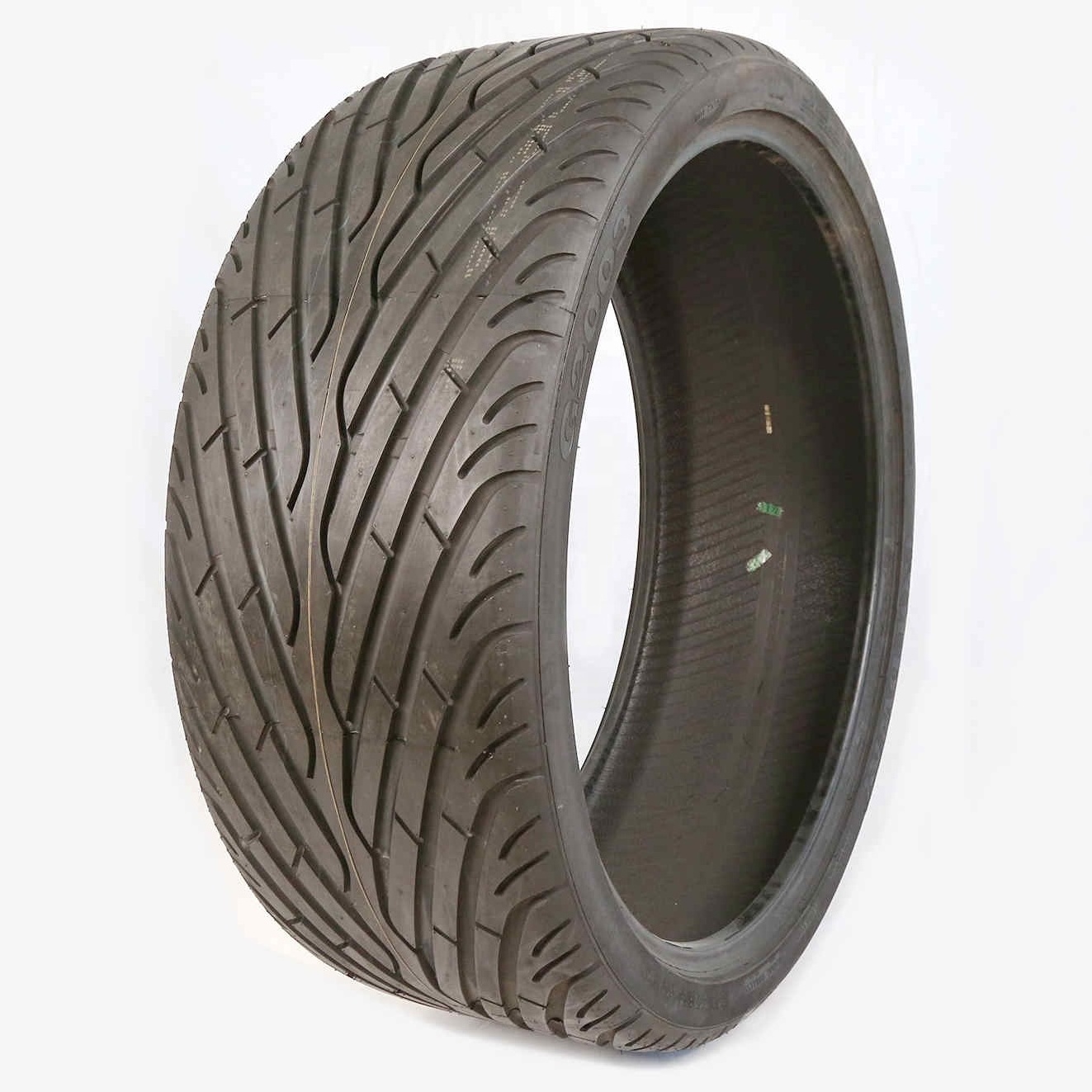 PCR 05 sports car tire UHP tire