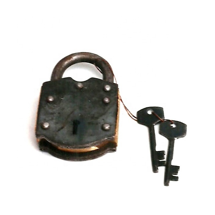 Iron Metal Antique Solid padlock with Keys long lasting quality Vintage Design Padlock Rusty Metal lock For Sale