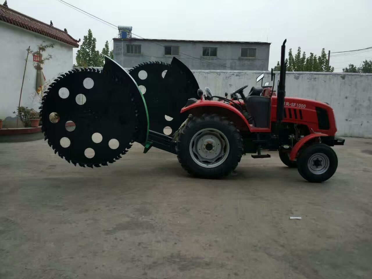 New design hot sale mini disc trencher machine agricultural disc ditching machine for sale