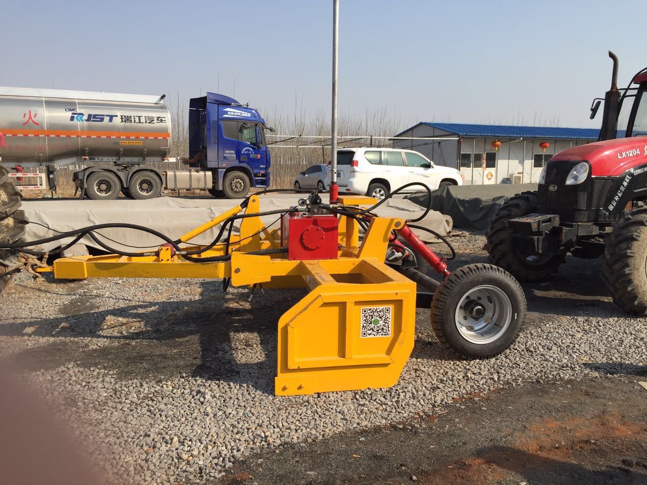 Laser grader for farmland soil tractor traction leveling machine hot sale leveling machine HG2500