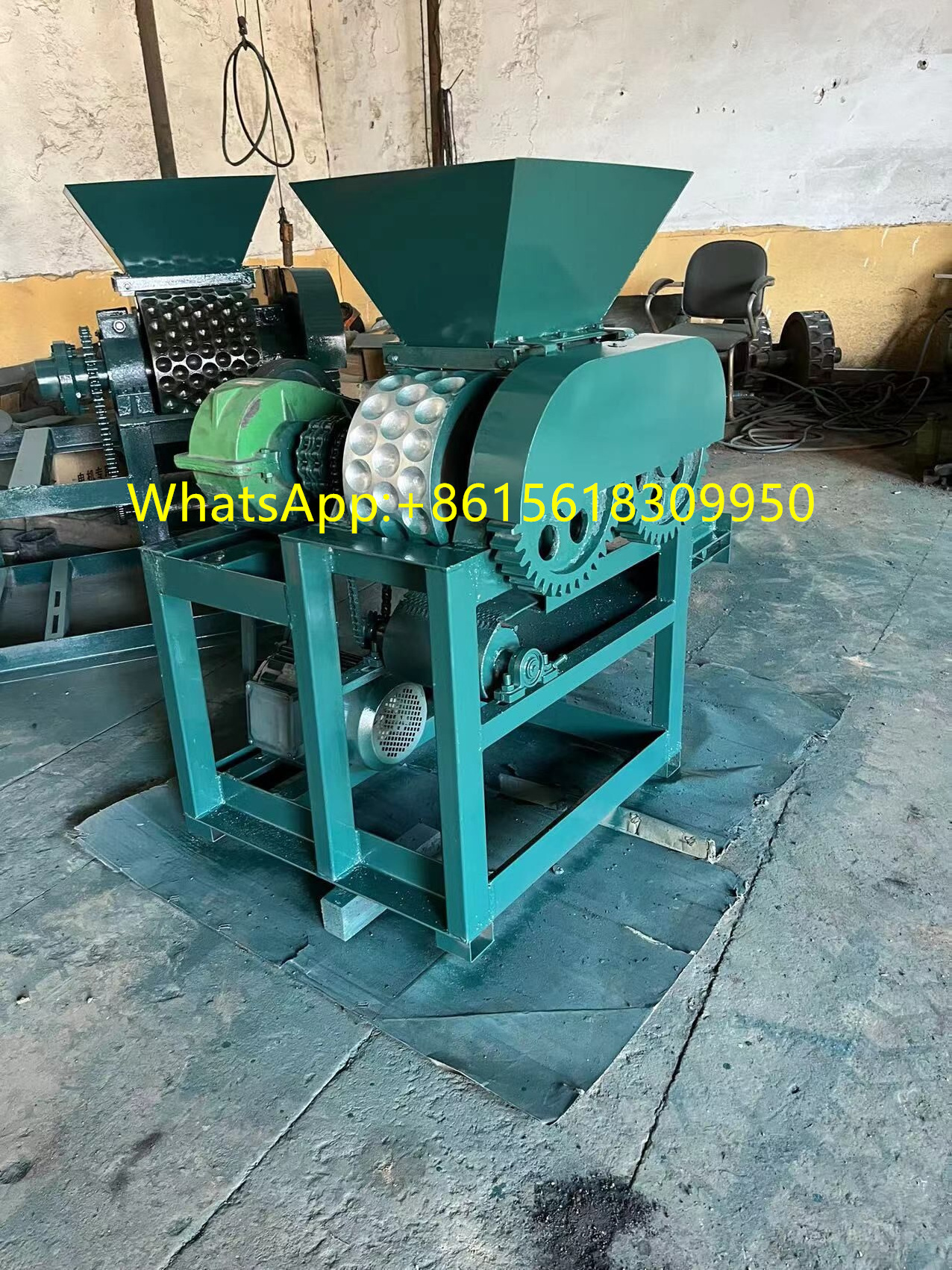 Professional pressing  ball machine coal briquette roller press charcoal briquetting machine briquettes machine