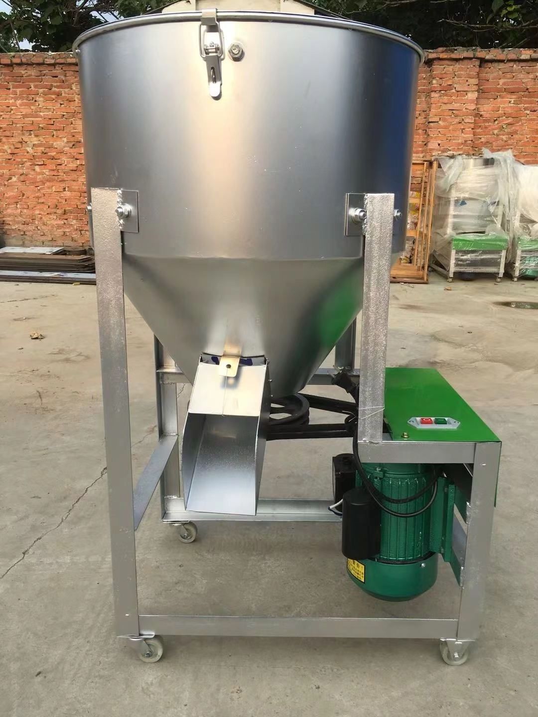 Agricultural Animal feed mixer 50kg 75kg 120kg Vertical stainless steel feed mixer Seed coating machine