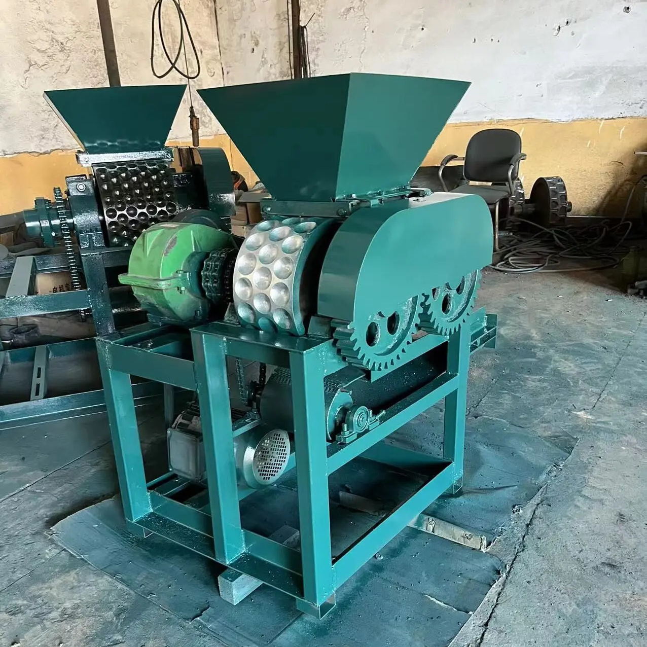 Industrial mineral powder Metal ore powder pellet making equipment coconut charcoal briquette machine