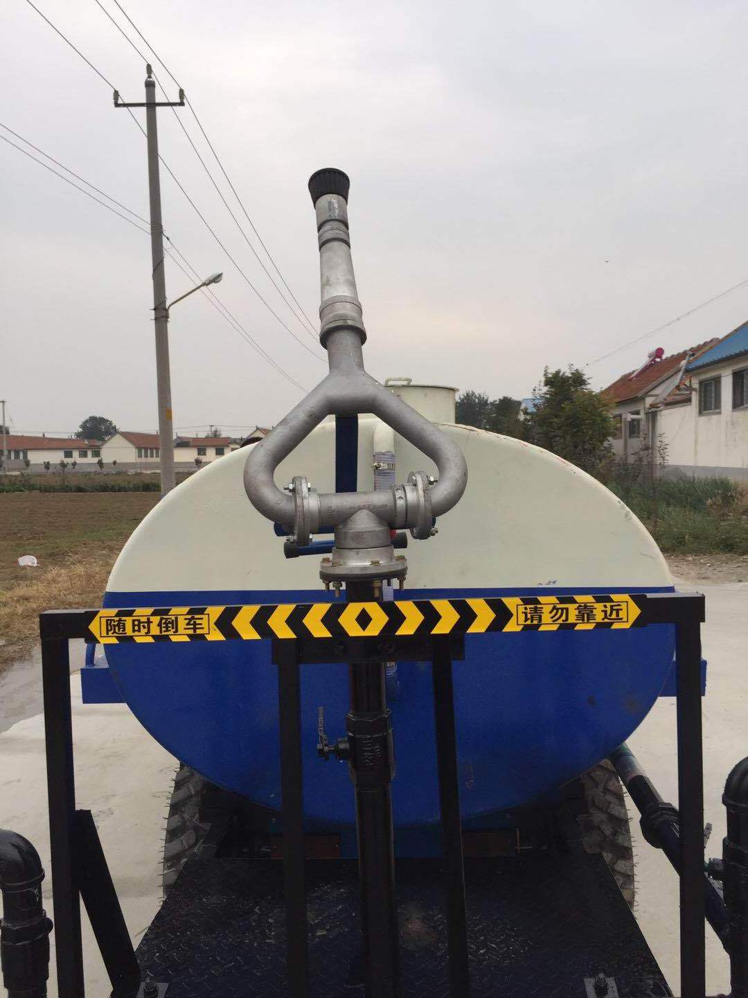 Water tank environmental protection sprinkler motor four-wheeler water spray car four-wheeler tractor water truck