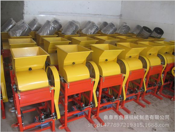 New Design Skin Removing Small Sheller Price Peeler Groundnut Mini Peanut Peeling Machine