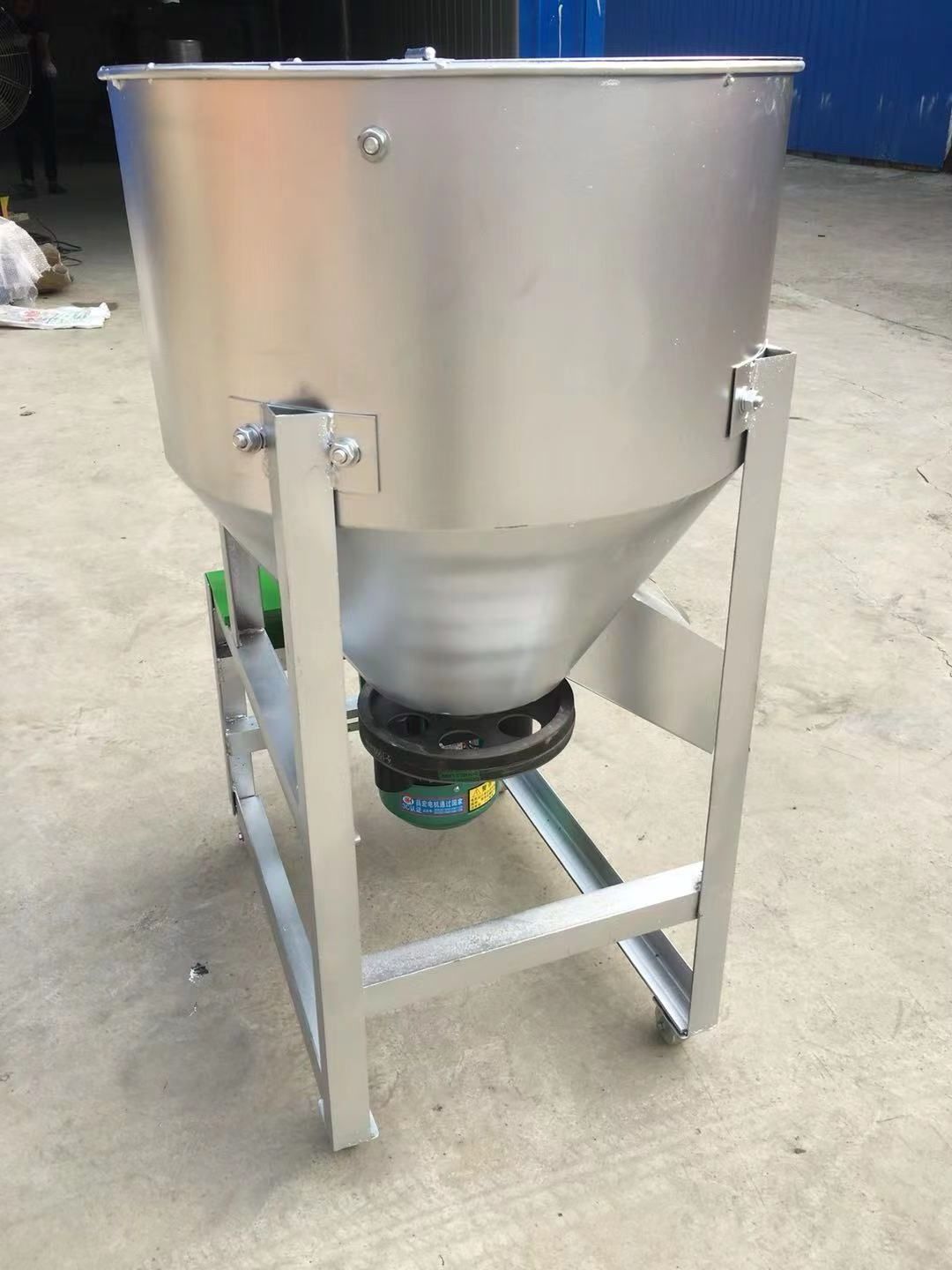 Agricultural Animal feed mixer 50kg 75kg 120kg Vertical stainless steel feed mixer Seed coating machine