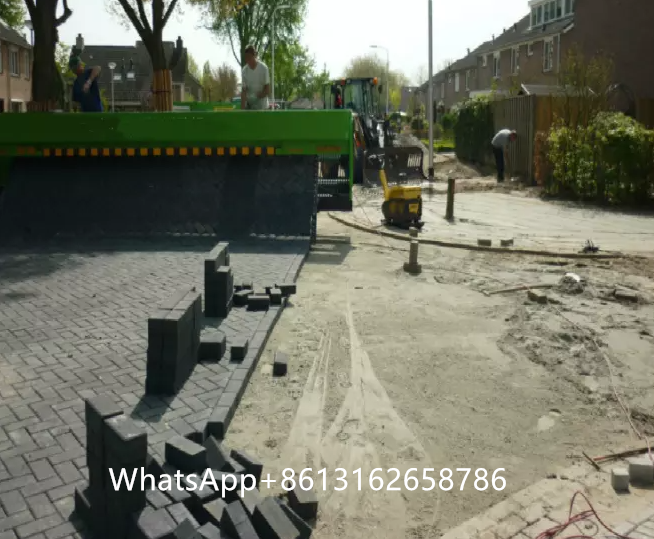 Stone Brick Paver Laying Machine Road Paver Machine For Sale