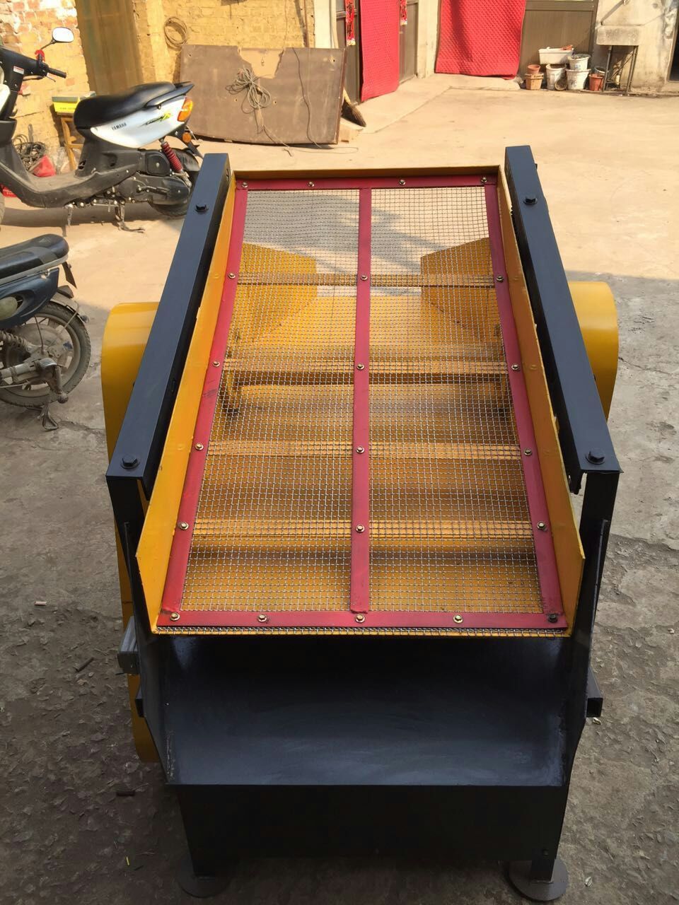 Screening Sand Hot Vibrating Screen Linear Sieve Silica sand vibrating washing drying screening machine