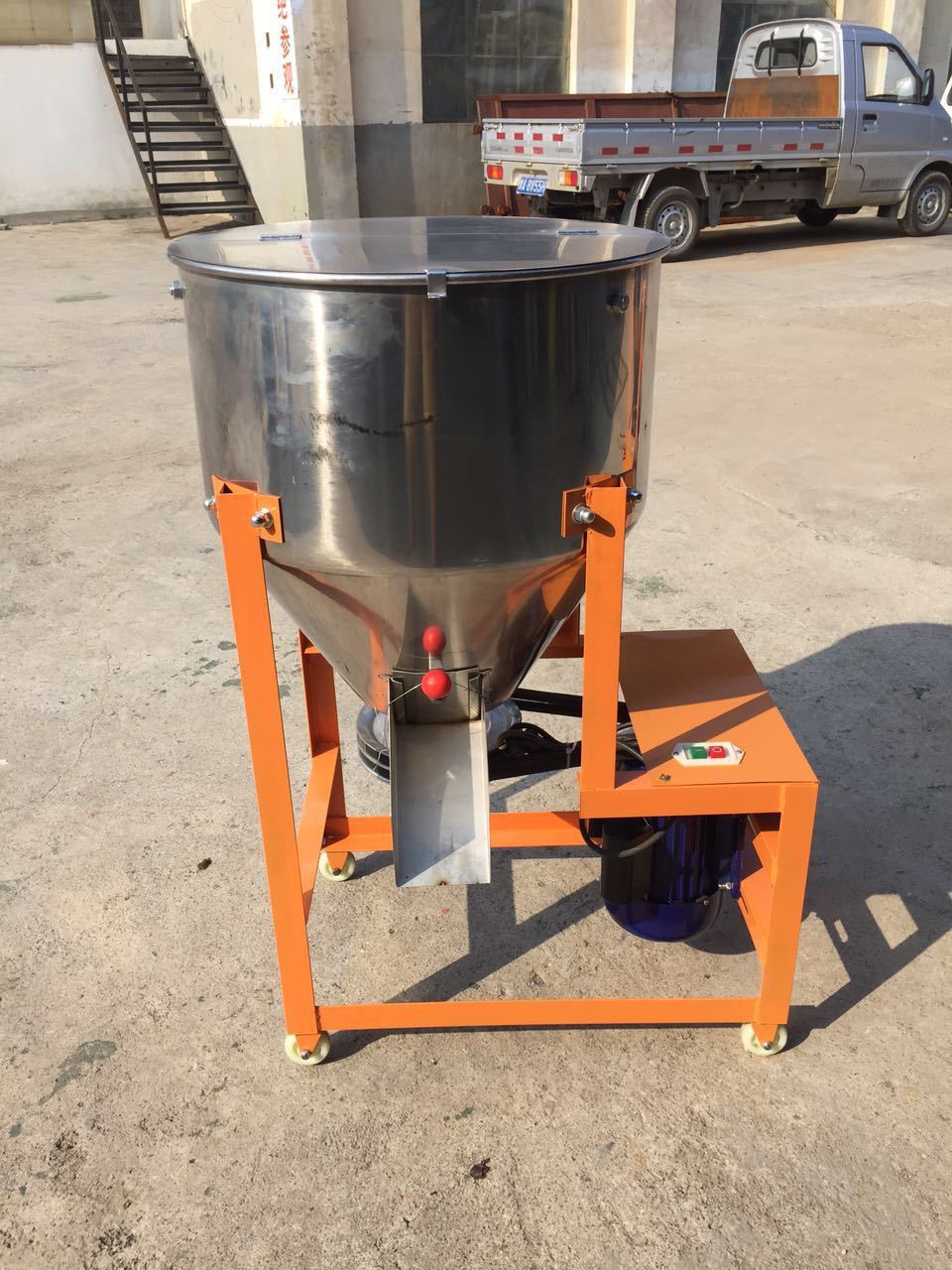 50-300kg Agricultural Animal Vertical Stainless Steel Dry-Wet Feed Mixer Feed Poultry Breeding Mixer Machine