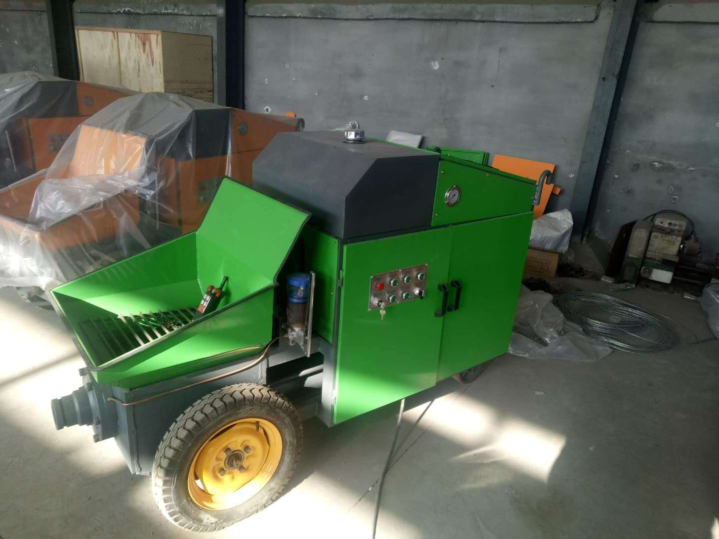 Professional cement mortar spray gun/cement mortar spraying machine/mortar spray machines cement