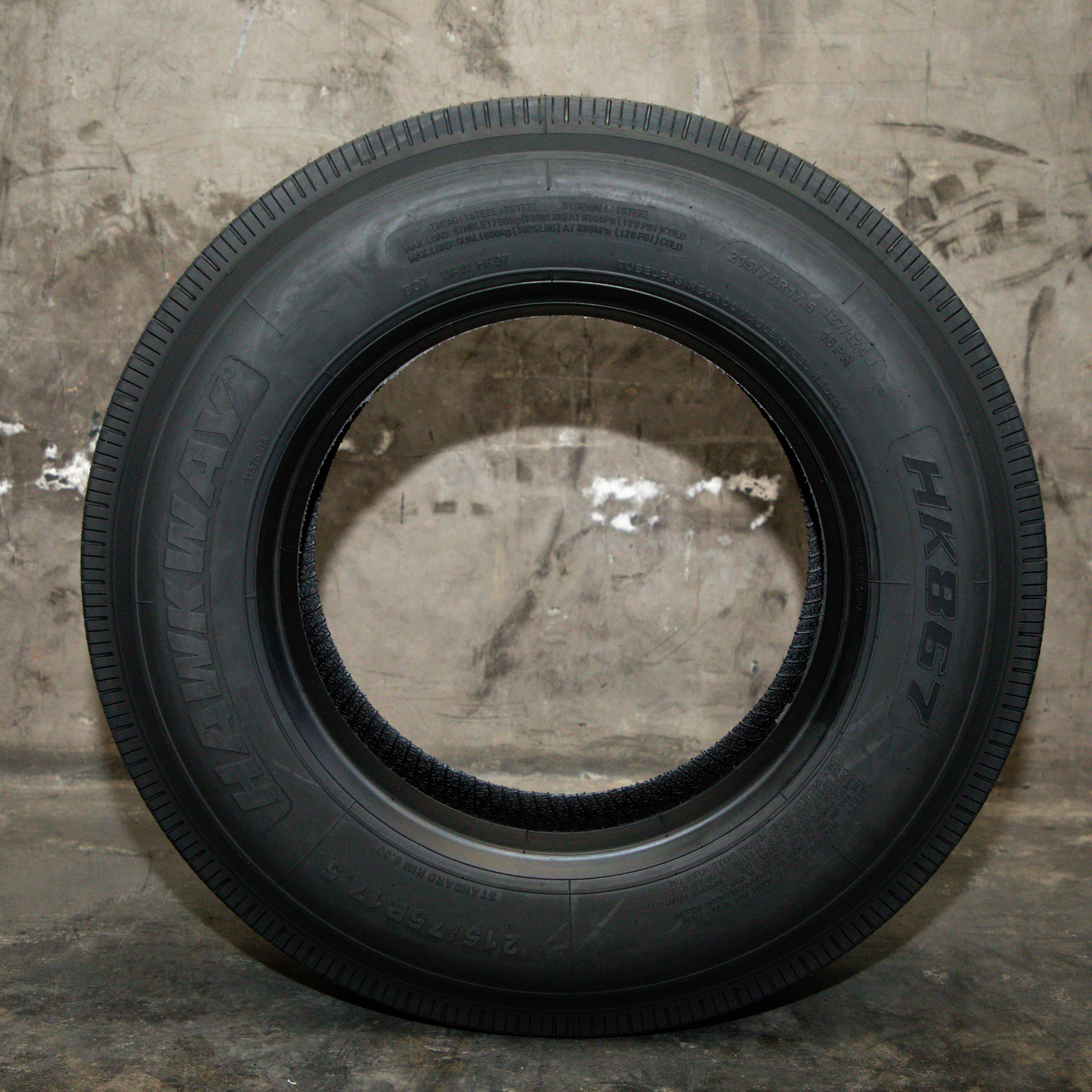 HAWKWAY HK867 11R22.5 215/75R17.5 225/70R19.5 235/75R17.5 truck tire for all position light truck and bus tyres