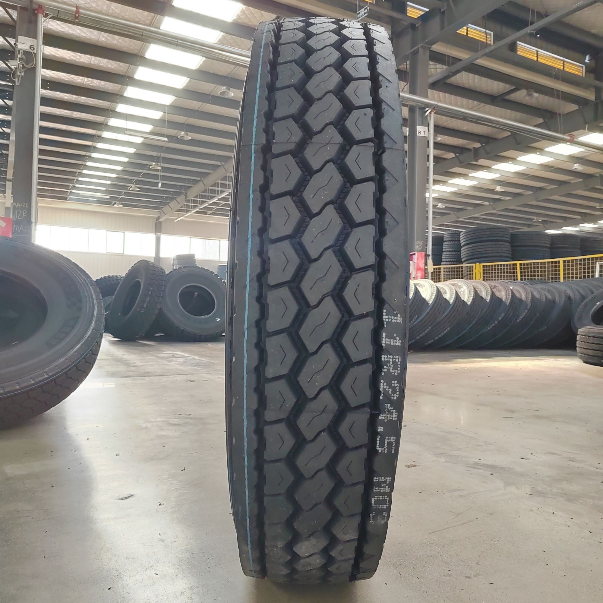 MARVEMAX Brand Radial tbr tires 295/75R22.5 295/80R22.5 315/80R22.5 tubeless truck tyre DOT ECE