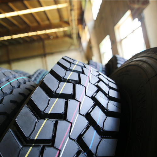 Wholesale HAWKWAY brand radial truck tire 295/80R22.5 tubeless truck Inner Tube tyres prices