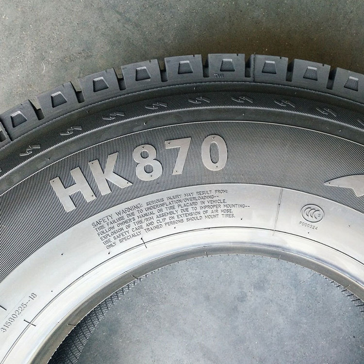 Hot sale SUPERHAWK truck bus tyres 11r22.5 11r24.5 12r22.5 295/75r22.5 295/80r22.5 315/80r22.5 all-steel truck bus tires